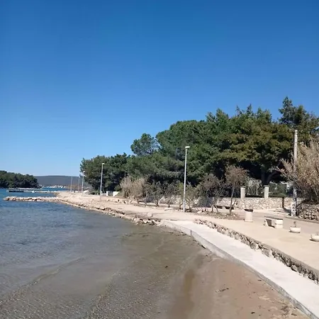 דירה Marina